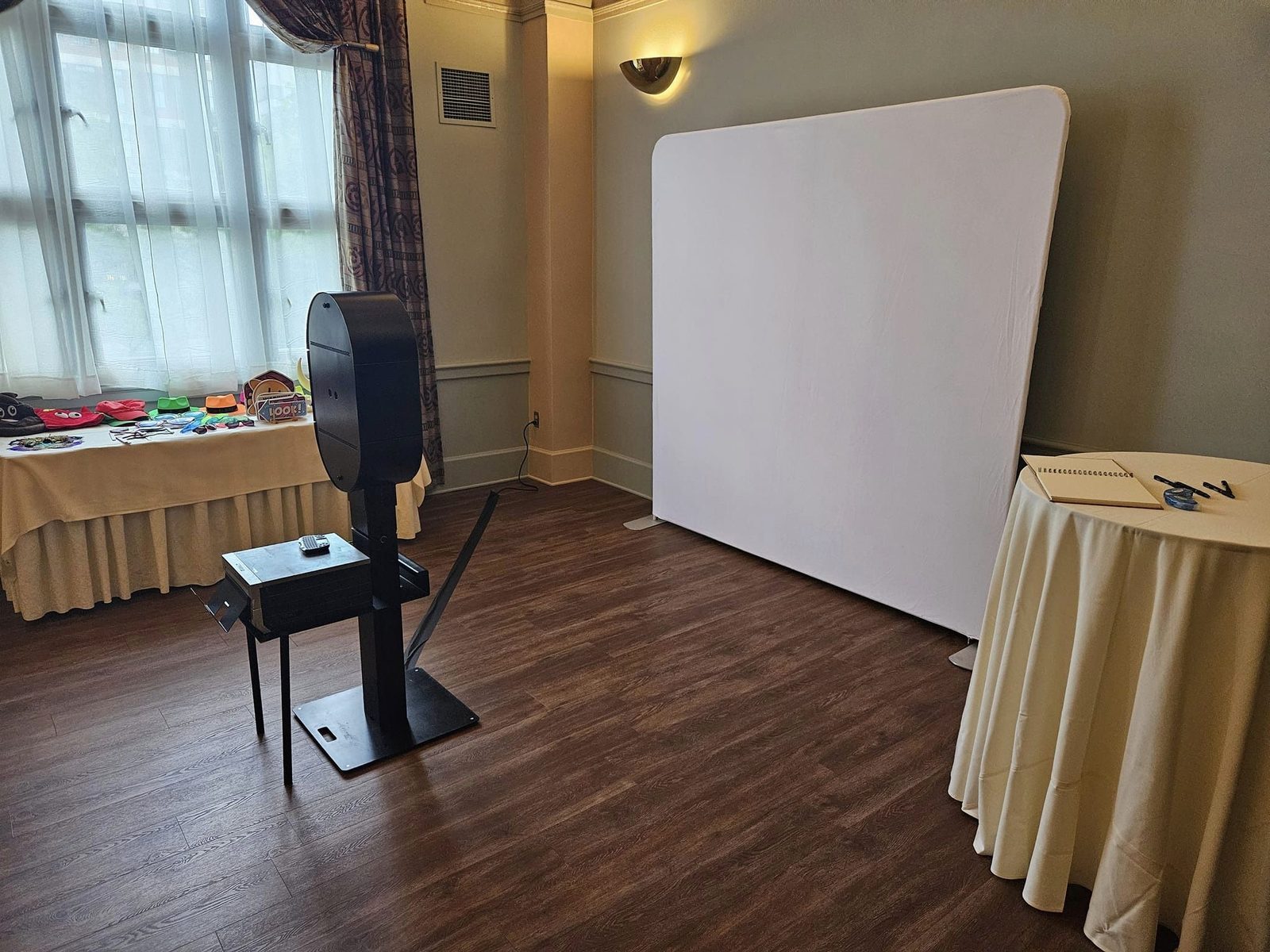 Glam Booth at Cincinnati Club